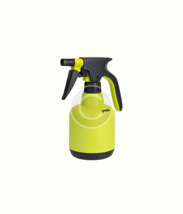 Manual pressure pump garden sprayer